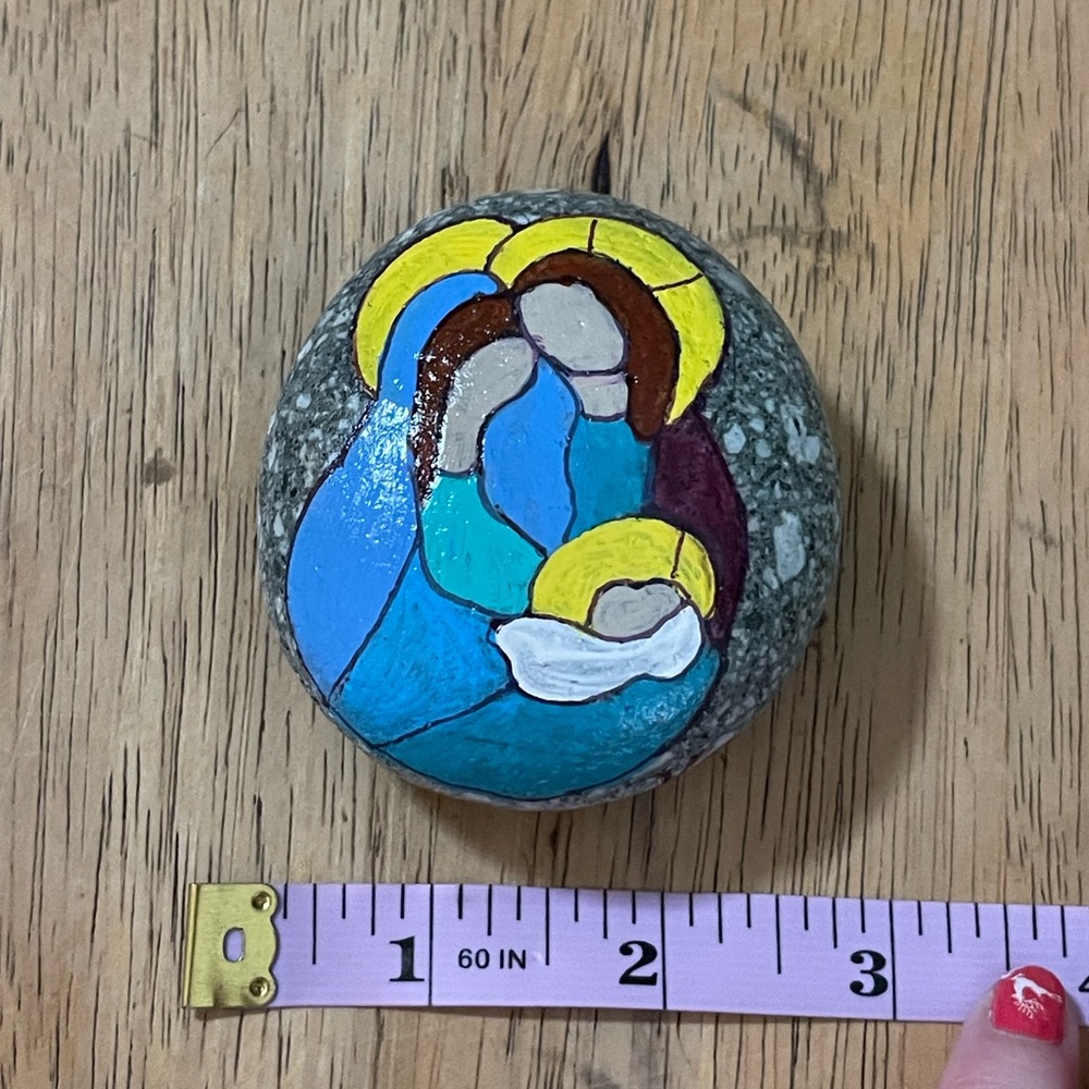Hand crafted painted nativity rock natural background Mary Joseph Baby Jesus - Picture 7 of 10